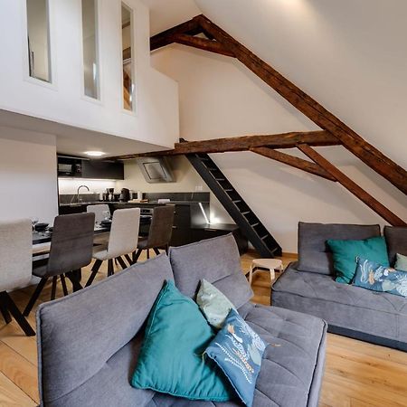 Le Septqatre - Grand Triplex Au Coeur De La Vieille Ville Annecy Kültér fotó